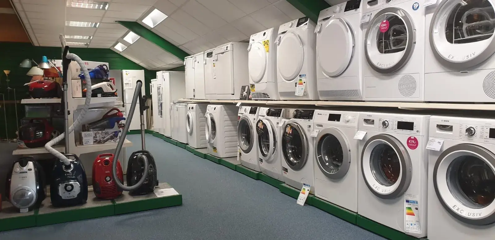 Witgoed in de winkel van Bokma: wasmachines, koelkasten en meer